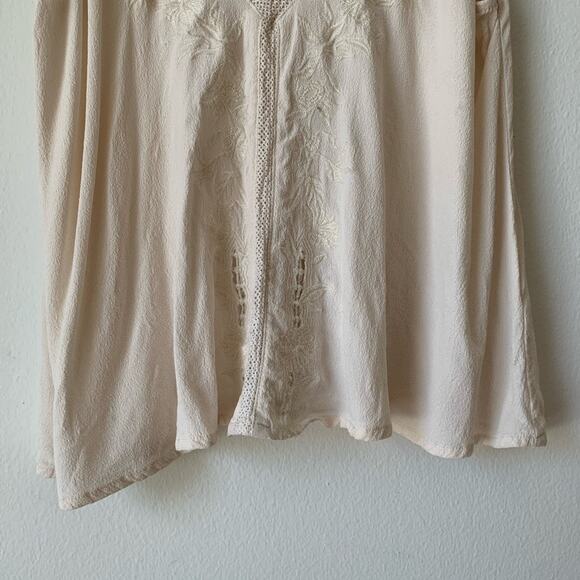 ASTR the Label Embroidered Tie Back Tassel Tank - Picture 6 of 13